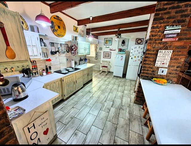 5 BEDROOM HOUSE FOR SALE IN KARENPARK